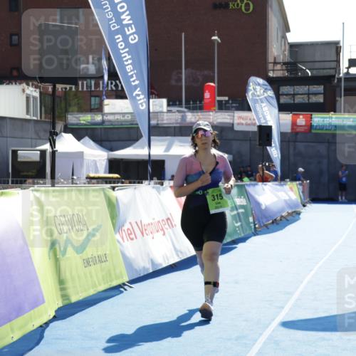 09.08.2026 - GEWOBA Citytriathlon Bremen Yannick Fuchs http://msf.ph/oto/9941421 09.08.2026 15:58:12 Ziel 315 meine-sportfotos.de