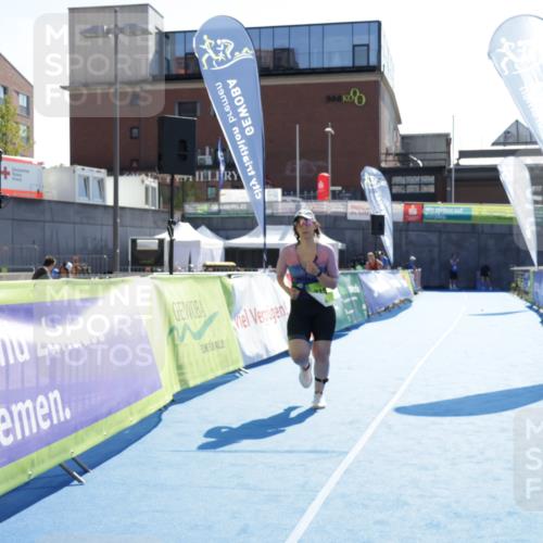 09.08.2026 - GEWOBA Citytriathlon Bremen Yannick Fuchs http://msf.ph/oto/9941422 09.08.2026 15:58:12 Ziel 315 meine-sportfotos.de