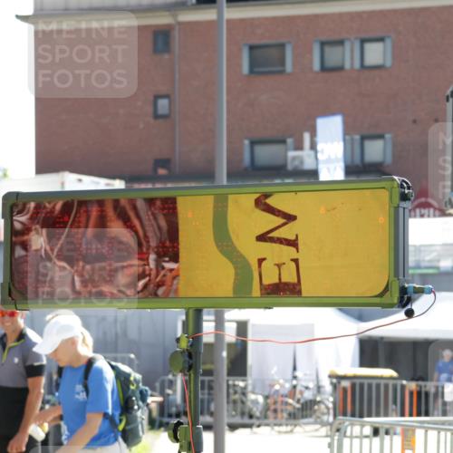 09.08.2026 - GEWOBA Citytriathlon Bremen Yannick Fuchs http://msf.ph/oto/9941430 09.08.2026 15:58:44 Ziel  meine-sportfotos.de