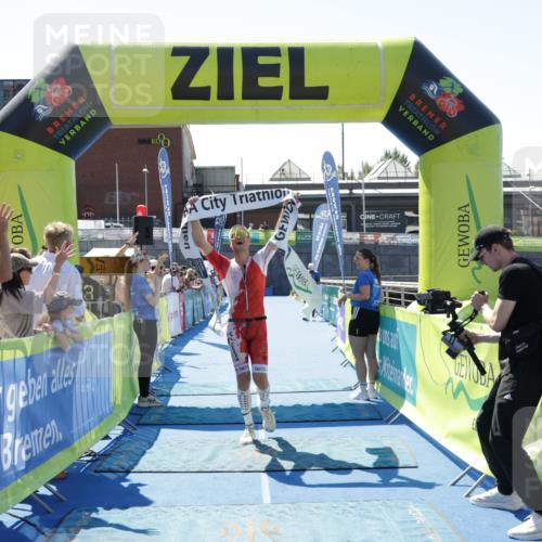09.08.2026 - GEWOBA Citytriathlon Bremen Yannick Fuchs http://msf.ph/oto/9941441 09.08.2026 13:55:12 Ziel 769, 1004, 1004 meine-sportfotos.de