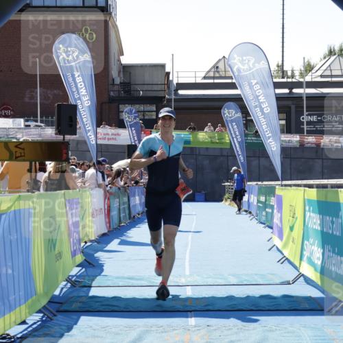 09.08.2026 - GEWOBA Citytriathlon Bremen Yannick Fuchs http://msf.ph/oto/9941557 09.08.2026 13:58:38 Ziel 586, 649, 952 meine-sportfotos.de