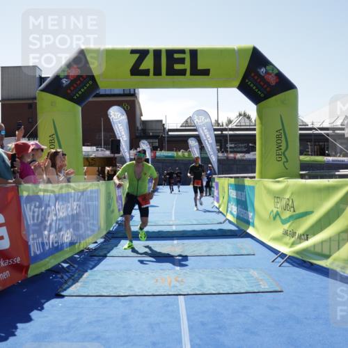 09.08.2026 - GEWOBA Citytriathlon Bremen Yannick Fuchs http://msf.ph/oto/9941707 09.08.2026 14:01:31 Ziel 631, 723, 735, 773, 777, 801 meine-sportfotos.de