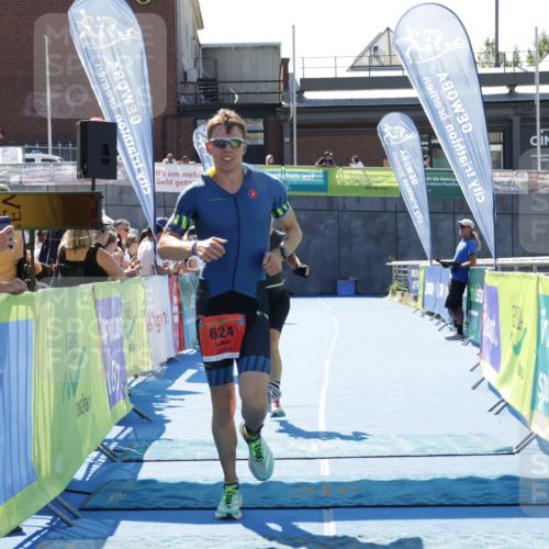 09.08.2026 - GEWOBA Citytriathlon Bremen Yannick Fuchs http://msf.ph/oto/9941750 09.08.2026 14:02:04 Ziel 624, 979 meine-sportfotos.de