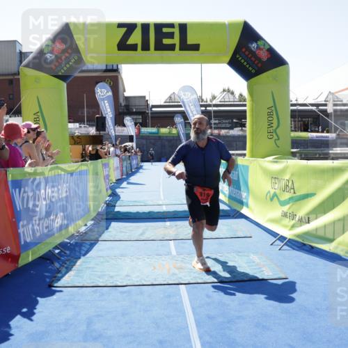 09.08.2026 - GEWOBA Citytriathlon Bremen Yannick Fuchs http://msf.ph/oto/9941770 09.08.2026 14:02:23 Ziel 819 meine-sportfotos.de