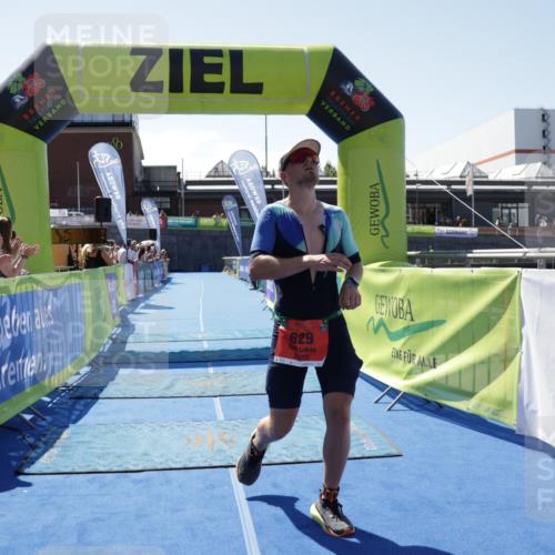 09.08.2026 - GEWOBA Citytriathlon Bremen Yannick Fuchs http://msf.ph/oto/9941785 09.08.2026 14:02:34 Ziel 629 meine-sportfotos.de