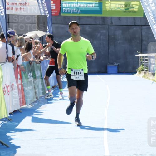 09.08.2026 - GEWOBA Citytriathlon Bremen Yannick Fuchs http://msf.ph/oto/9941793 09.08.2026 14:02:46 Ziel 1114 meine-sportfotos.de