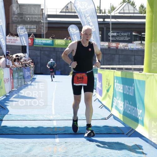 09.08.2026 - GEWOBA Citytriathlon Bremen Yannick Fuchs http://msf.ph/oto/9941825 09.08.2026 14:03:05 Ziel 612, 849 meine-sportfotos.de