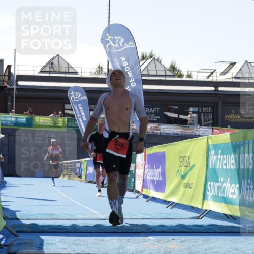 09.08.2026 - GEWOBA Citytriathlon Bremen Yannick Fuchs http://msf.ph/oto/9941844 09.08.2026 14:04:37 Ziel 575, 831, 843 meine-sportfotos.de
