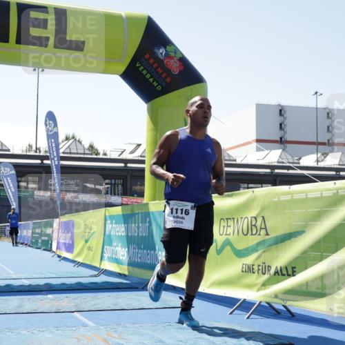 09.08.2026 - GEWOBA Citytriathlon Bremen Yannick Fuchs http://msf.ph/oto/9941861 09.08.2026 14:05:05 Ziel 1116 meine-sportfotos.de