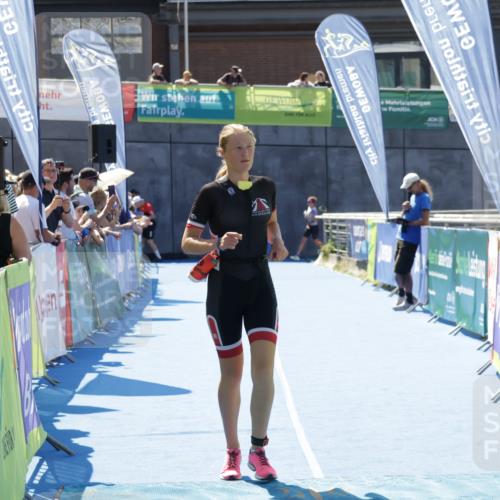 09.08.2026 - GEWOBA Citytriathlon Bremen Yannick Fuchs http://msf.ph/oto/9941943 09.08.2026 14:07:17 Ziel 883 meine-sportfotos.de