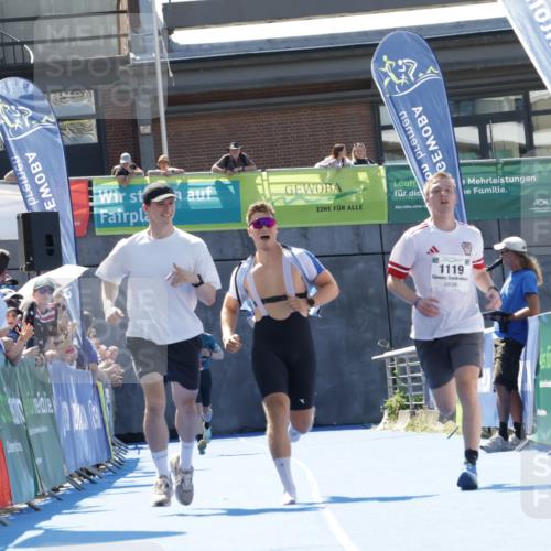 09.08.2026 - GEWOBA Citytriathlon Bremen Yannick Fuchs http://msf.ph/oto/9941954 09.08.2026 14:07:37 Ziel 1119 meine-sportfotos.de