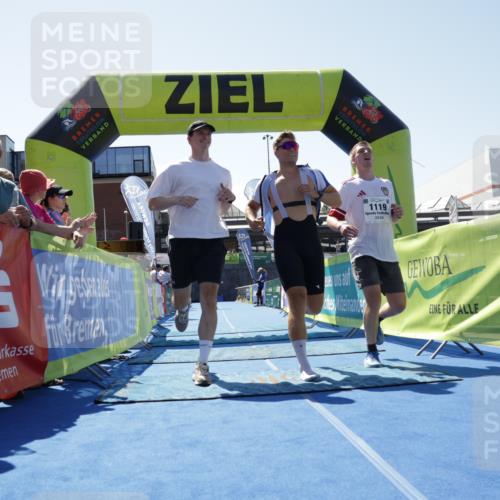 09.08.2026 - GEWOBA Citytriathlon Bremen Yannick Fuchs http://msf.ph/oto/9941965 09.08.2026 14:07:40 Ziel 676, 1119 meine-sportfotos.de