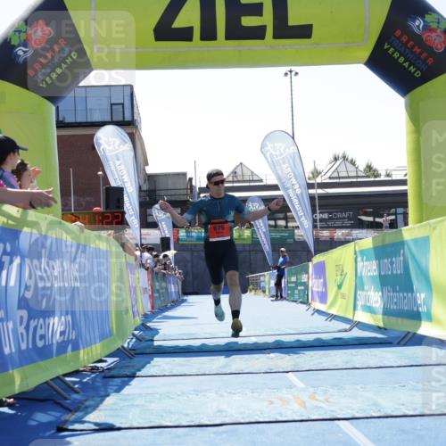 09.08.2026 - GEWOBA Citytriathlon Bremen Yannick Fuchs http://msf.ph/oto/9941978 09.08.2026 14:07:45 Ziel 676 meine-sportfotos.de