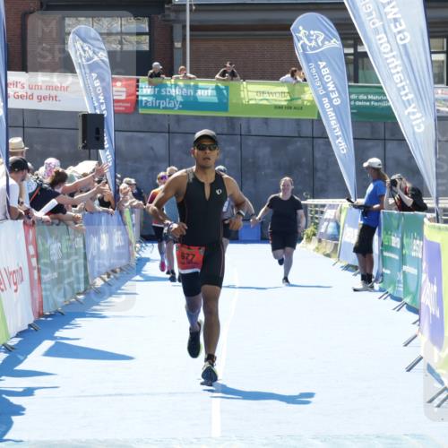 09.08.2026 - GEWOBA Citytriathlon Bremen Yannick Fuchs http://msf.ph/oto/9942027 09.08.2026 14:08:48 Ziel 662, 677, 924, 1137 meine-sportfotos.de