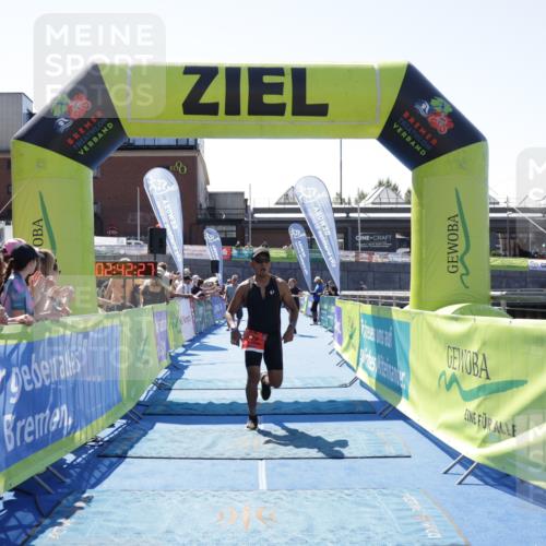 09.08.2026 - GEWOBA Citytriathlon Bremen Yannick Fuchs http://msf.ph/oto/9942035 09.08.2026 14:08:50 Ziel 677, 924, 1137 meine-sportfotos.de