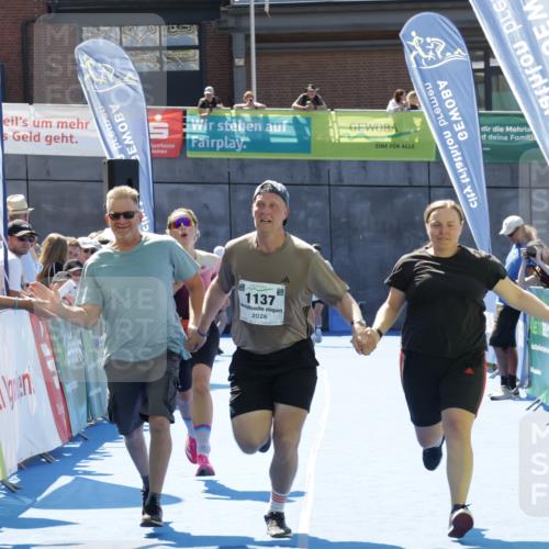 09.08.2026 - GEWOBA Citytriathlon Bremen Yannick Fuchs http://msf.ph/oto/9942037 09.08.2026 14:08:51 Ziel 677, 924, 1137 meine-sportfotos.de