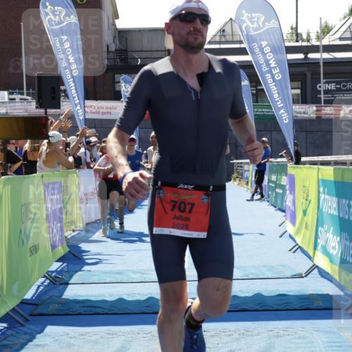 09.08.2026 - GEWOBA Citytriathlon Bremen Yannick Fuchs http://msf.ph/oto/9942156 09.08.2026 14:10:40 Ziel 707, 1011, 1011, 1147 meine-sportfotos.de