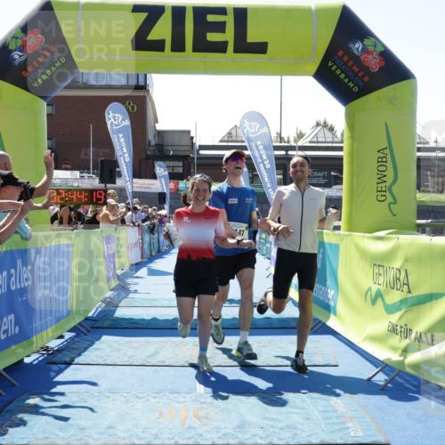 09.08.2026 - GEWOBA Citytriathlon Bremen Yannick Fuchs http://msf.ph/oto/9942164 09.08.2026 14:10:42 Ziel 707, 1011, 1011, 1147 meine-sportfotos.de
