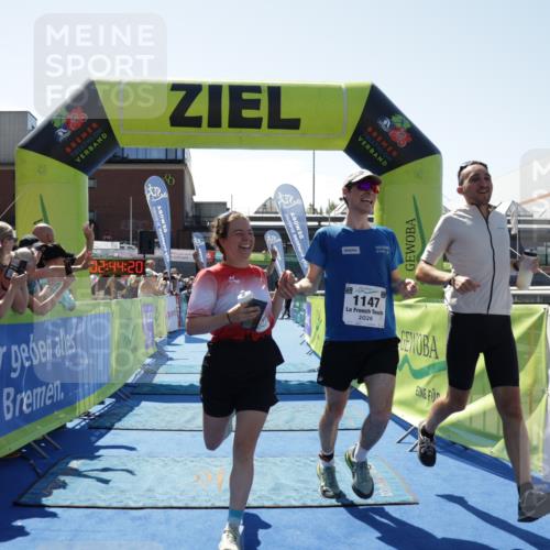 09.08.2026 - GEWOBA Citytriathlon Bremen Yannick Fuchs http://msf.ph/oto/9942168 09.08.2026 14:10:43 Ziel 707, 1011, 1011, 1147 meine-sportfotos.de