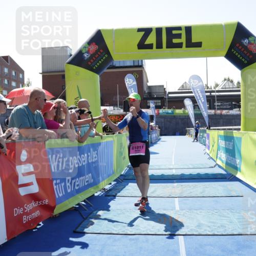09.08.2026 - GEWOBA Citytriathlon Bremen Yannick Fuchs http://msf.ph/oto/9942174 09.08.2026 14:10:46 Ziel 1011, 1011, 1147 meine-sportfotos.de