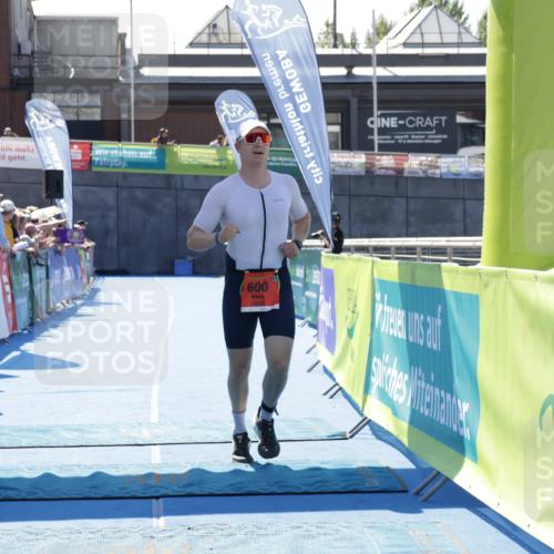 09.08.2026 - GEWOBA Citytriathlon Bremen Yannick Fuchs http://msf.ph/oto/9942232 09.08.2026 14:12:04 Ziel 600 meine-sportfotos.de