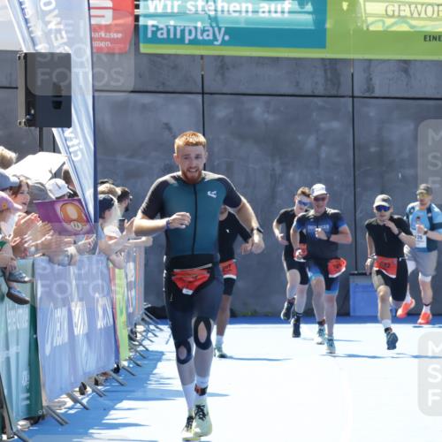 09.08.2026 - GEWOBA Citytriathlon Bremen Yannick Fuchs http://msf.ph/oto/9942236 09.08.2026 14:12:20 Ziel 545, 641 meine-sportfotos.de