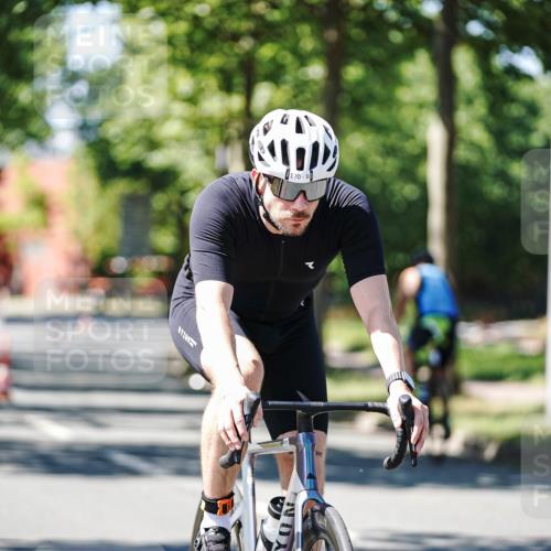 09.08.2026 - GEWOBA Citytriathlon Bremen Michael Burmester http://msf.ph/oto/9942334 09.08.2026 14:26:53 Radfahren 170, 475, 484, 504 meine-sportfotos.de