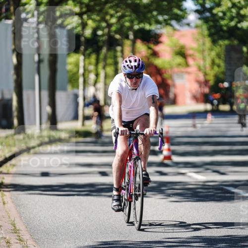 09.08.2026 - GEWOBA Citytriathlon Bremen Michael Burmester http://msf.ph/oto/9942362 09.08.2026 14:27:52 Radfahren 81, 177, 251, 443, 446 meine-sportfotos.de