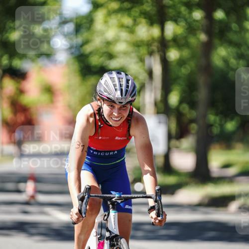 09.08.2026 - GEWOBA Citytriathlon Bremen Michael Burmester http://msf.ph/oto/9942372 09.08.2026 14:28:00 Radfahren 67, 177, 251, 331, 443, 444 meine-sportfotos.de