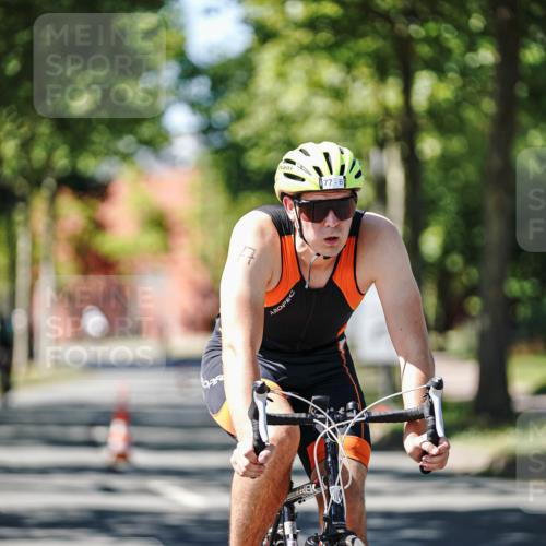 09.08.2026 - GEWOBA Citytriathlon Bremen Michael Burmester http://msf.ph/oto/9942400 09.08.2026 14:28:32 Radfahren 11, 77, 85, 100, 119, 155, 168 meine-sportfotos.de