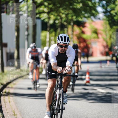 09.08.2026 - GEWOBA Citytriathlon Bremen Michael Burmester http://msf.ph/oto/9942424 09.08.2026 14:28:57 Radfahren 13, 33, 46, 50, 68, 71, 84, 97, 109, 114, 117, 124, 129, 150, 162, 350, 498 meine-sportfotos.de
