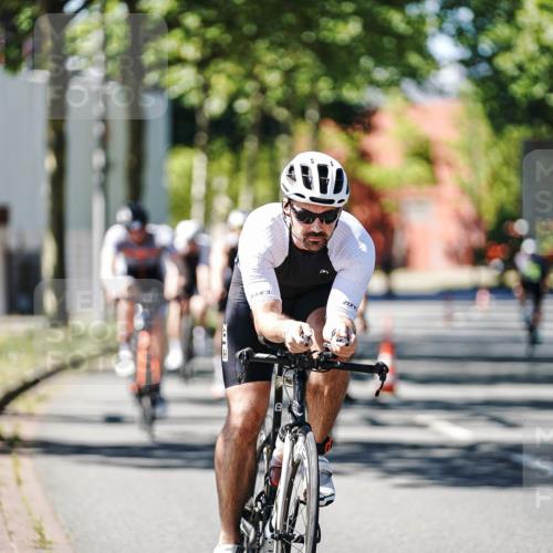 09.08.2026 - GEWOBA Citytriathlon Bremen Michael Burmester http://msf.ph/oto/9942425 09.08.2026 14:28:57 Radfahren 13, 33, 46, 50, 68, 71, 84, 97, 109, 114, 117, 124, 129, 150, 162, 350, 498 meine-sportfotos.de