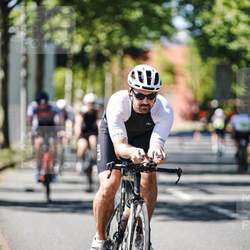 09.08.2026 - GEWOBA Citytriathlon Bremen Michael Burmester http://msf.ph/oto/9942426 09.08.2026 14:28:57 Radfahren 13, 33, 46, 50, 68, 71, 84, 97, 109, 114, 117, 124, 129, 150, 162, 350, 498 meine-sportfotos.de