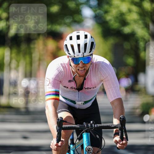 09.08.2026 - GEWOBA Citytriathlon Bremen Michael Burmester http://msf.ph/oto/9942450 09.08.2026 14:29:36 Radfahren 35, 123, 143, 144, 294 meine-sportfotos.de