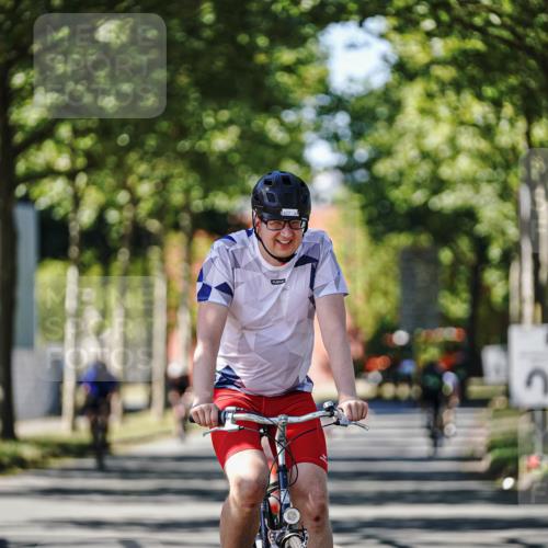 09.08.2026 - GEWOBA Citytriathlon Bremen Michael Burmester http://msf.ph/oto/9942476 09.08.2026 14:30:17 Radfahren 26, 137, 139, 169, 279, 304, 401, 407 meine-sportfotos.de