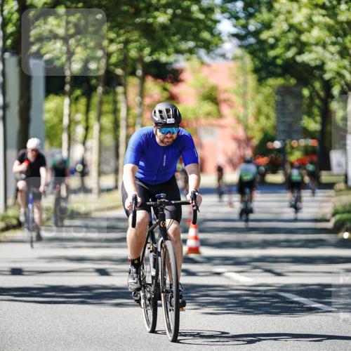 09.08.2026 - GEWOBA Citytriathlon Bremen Michael Burmester http://msf.ph/oto/9942479 09.08.2026 14:30:22 Radfahren 26, 27, 79, 139, 169, 270, 304, 407 meine-sportfotos.de
