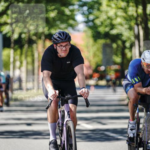 09.08.2026 - GEWOBA Citytriathlon Bremen Michael Burmester http://msf.ph/oto/9942489 09.08.2026 14:30:28 Radfahren 26, 27, 79, 118, 159, 169, 270, 374, 433 meine-sportfotos.de