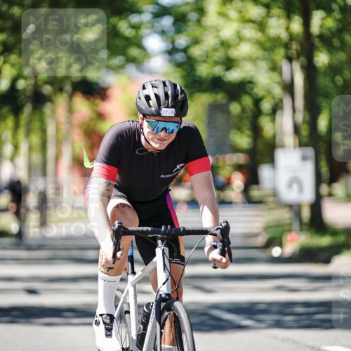 09.08.2026 - GEWOBA Citytriathlon Bremen Michael Burmester http://msf.ph/oto/9942494 09.08.2026 14:30:31 Radfahren 26, 27, 36, 79, 118, 159, 169, 270, 374, 433 meine-sportfotos.de