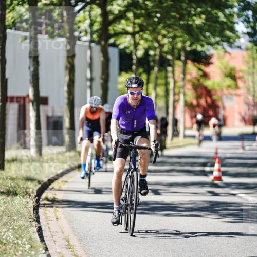 09.08.2026 - GEWOBA Citytriathlon Bremen Michael Burmester http://msf.ph/oto/9942512 09.08.2026 14:30:45 Radfahren 36, 45, 54, 73, 91, 105, 118, 128, 135, 186, 200 meine-sportfotos.de