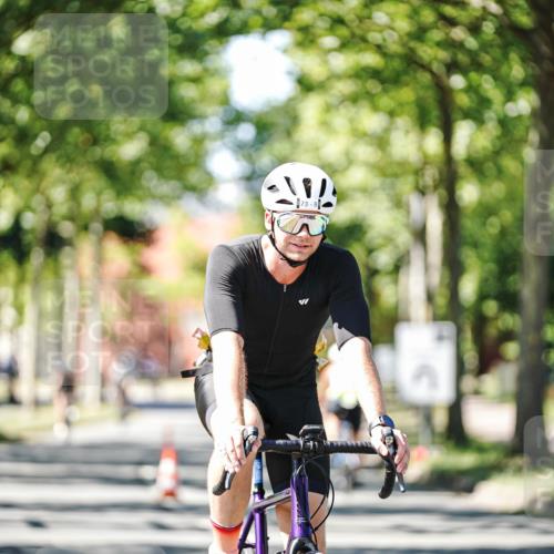 09.08.2026 - GEWOBA Citytriathlon Bremen Michael Burmester http://msf.ph/oto/9942529 09.08.2026 14:30:54 Radfahren 45, 54, 60, 73, 91, 92, 105, 125, 128, 135, 200, 353 meine-sportfotos.de