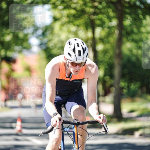 09.08.2026 - GEWOBA Citytriathlon Bremen Michael Burmester http://msf.ph/oto/9942551 09.08.2026 14:31:29 Radfahren 24, 52, 295 meine-sportfotos.de