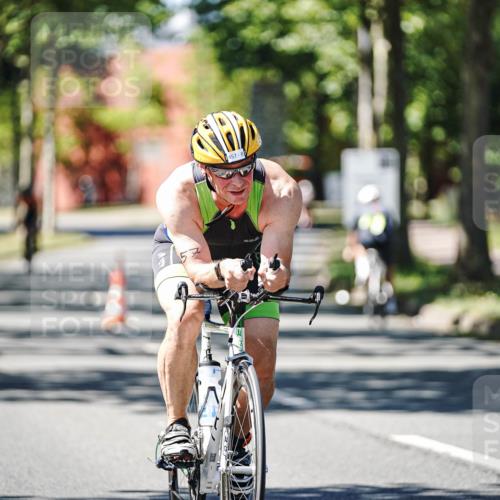 09.08.2026 - GEWOBA Citytriathlon Bremen Michael Burmester http://msf.ph/oto/9942739 09.08.2026 14:34:45 Radfahren 182, 217, 378, 457 meine-sportfotos.de