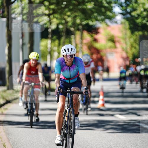 09.08.2026 - GEWOBA Citytriathlon Bremen Michael Burmester http://msf.ph/oto/9942750 09.08.2026 14:35:02 Radfahren 20, 220, 236, 284, 351, 362, 378, 404 meine-sportfotos.de