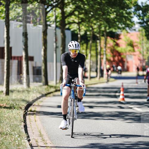 09.08.2026 - GEWOBA Citytriathlon Bremen Michael Burmester http://msf.ph/oto/9942763 09.08.2026 14:35:11 Radfahren 20, 37, 80, 192, 220, 236, 260, 284, 351, 362, 404 meine-sportfotos.de