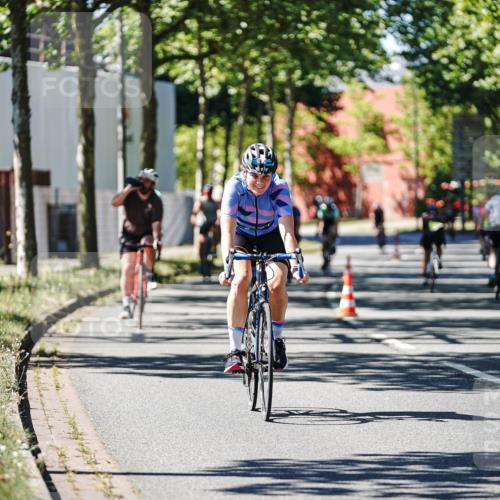 09.08.2026 - GEWOBA Citytriathlon Bremen Michael Burmester http://msf.ph/oto/9942777 09.08.2026 14:35:23 Radfahren 28, 37, 57, 64, 80, 121, 130, 192, 260, 339, 364, 403 meine-sportfotos.de