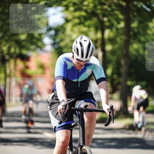 09.08.2026 - GEWOBA Citytriathlon Bremen Michael Burmester http://msf.ph/oto/9942785 09.08.2026 14:35:27 Radfahren 28, 57, 64, 80, 121, 130, 286, 339, 364, 370, 403, 466 meine-sportfotos.de