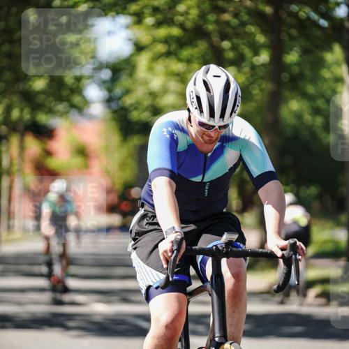 09.08.2026 - GEWOBA Citytriathlon Bremen Michael Burmester http://msf.ph/oto/9942786 09.08.2026 14:35:27 Radfahren 28, 57, 64, 80, 121, 130, 286, 339, 364, 370, 403, 466 meine-sportfotos.de