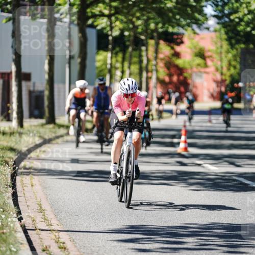 09.08.2026 - GEWOBA Citytriathlon Bremen Michael Burmester http://msf.ph/oto/9942799 09.08.2026 14:35:36 Radfahren 14, 47, 57, 121, 147, 205, 271, 286, 325, 363, 364, 370, 403, 453, 462, 466, 527 meine-sportfotos.de