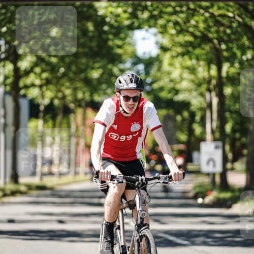 09.08.2026 - GEWOBA Citytriathlon Bremen Michael Burmester http://msf.ph/oto/9942900 09.08.2026 14:36:46 Radfahren 65, 89, 110, 122, 256, 337, 523 meine-sportfotos.de