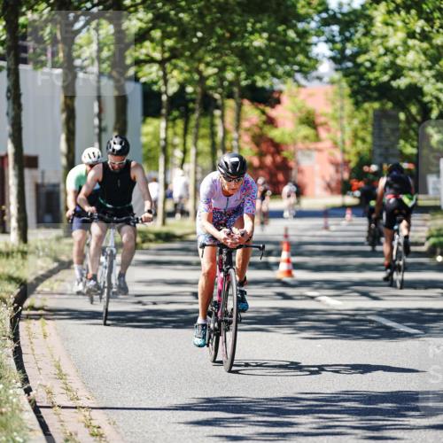 09.08.2026 - GEWOBA Citytriathlon Bremen Michael Burmester http://msf.ph/oto/9942903 09.08.2026 14:36:52 Radfahren 65, 89, 110, 122, 312, 337, 377, 523 meine-sportfotos.de